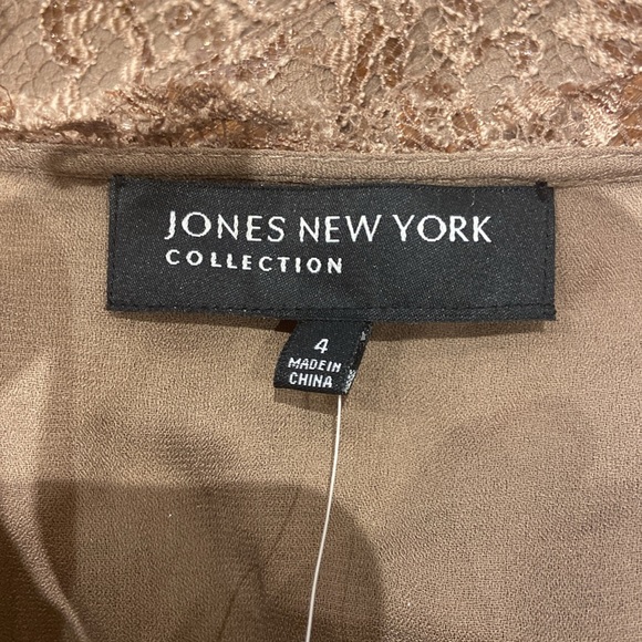 JONES NEW YORK | Size 4 | elegant top - Picture 9 of 11